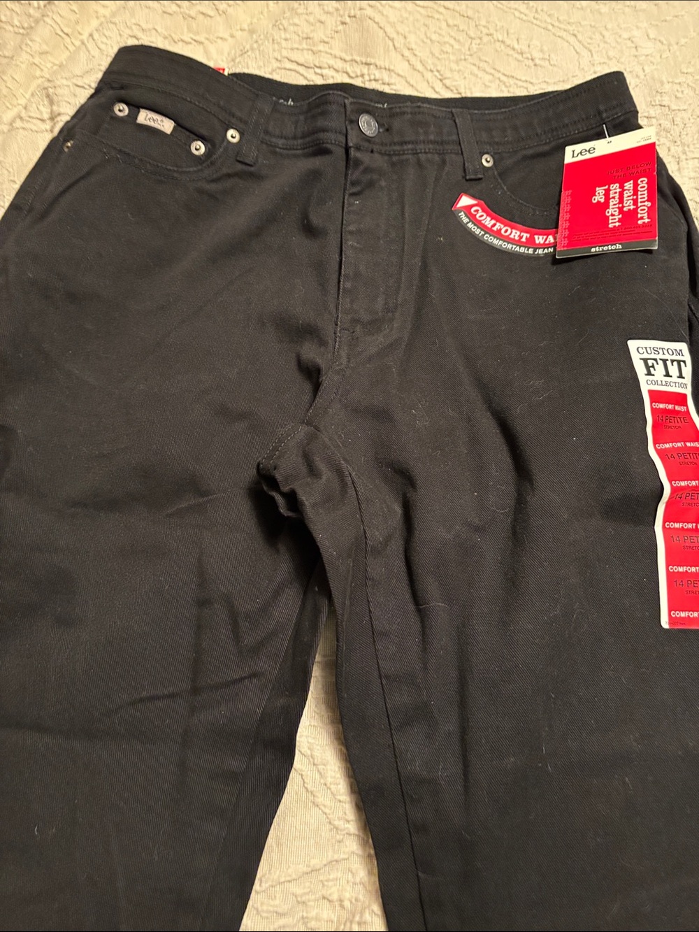 Lee women’s comfort waist straight leg size 14 P brand new with tags.